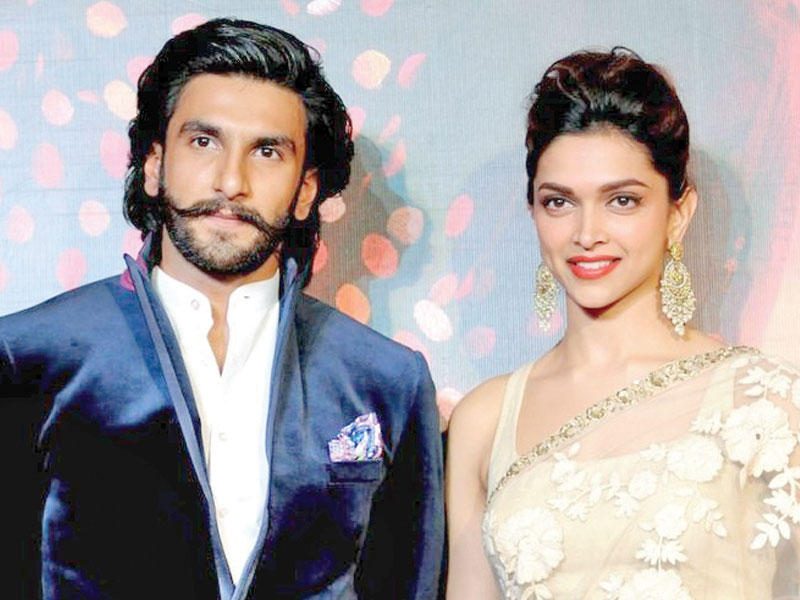 النجمان ديبيكا بادوكوني ورانفير سينغ 