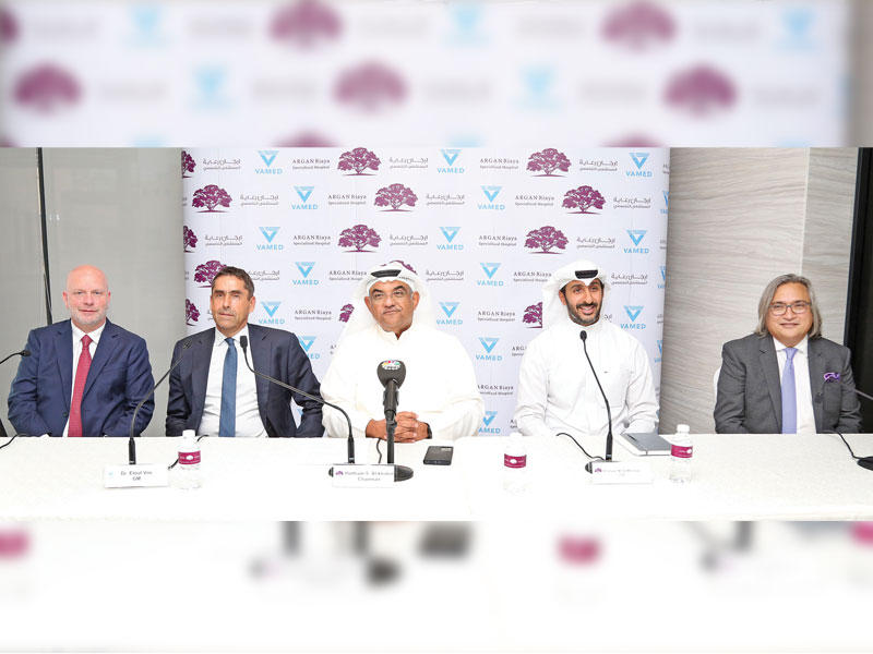 المتحدثون في المؤتمر الصحافي