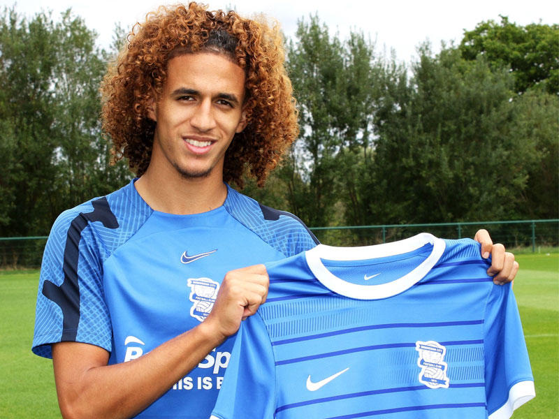 اللاعب  حنبعل المجبري