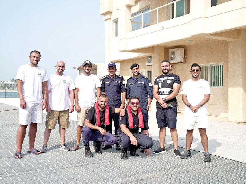 فريق بيتك مع رجال الداخلية وخفر السواحل