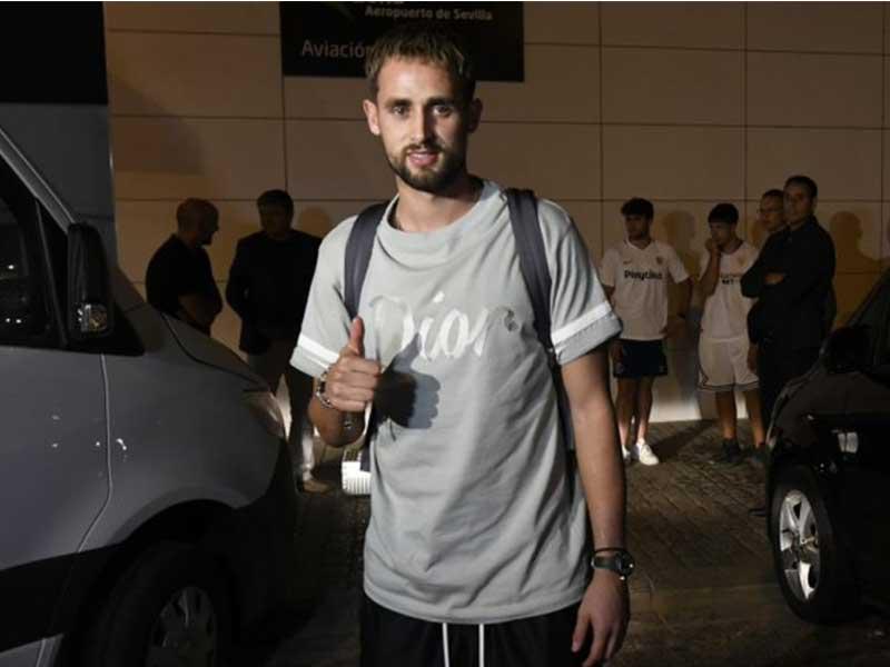 اللاعب البلجيكي الشاب عدنان يانوزاي يصل إلى مدينة إشبيلية