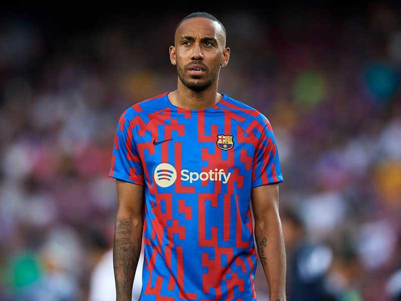 مهاجم برشلونة، الغابوني بيير إيمريك أوباميانغ