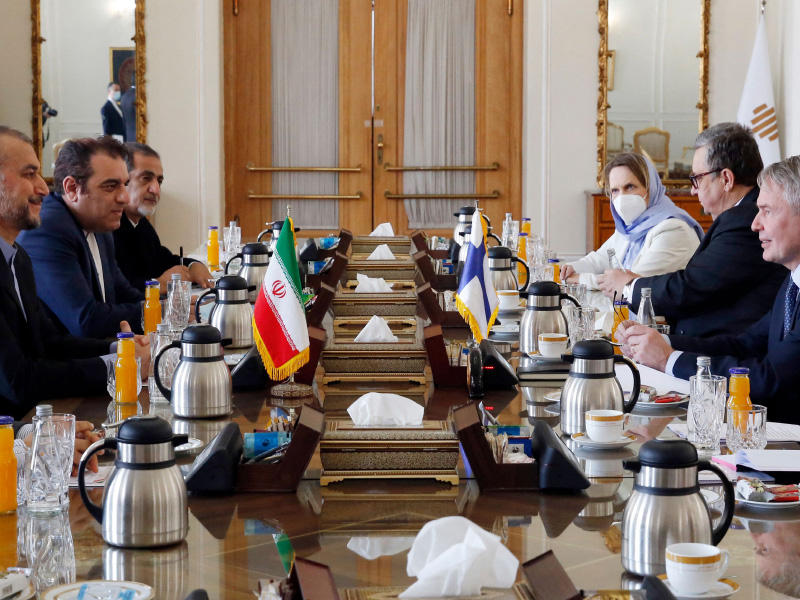 جانب من الحوار بشأن الاتفاق النووي في فيينا بين الأوروبيين وطهران أواخر أغسطس الماضي