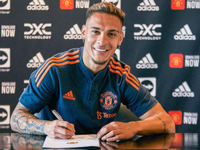 اللاعب البرازيلي أنتوني