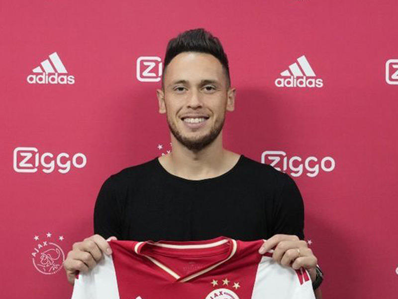  الجناح الدولي الأرجنتيني لوكاس أوكامبوس