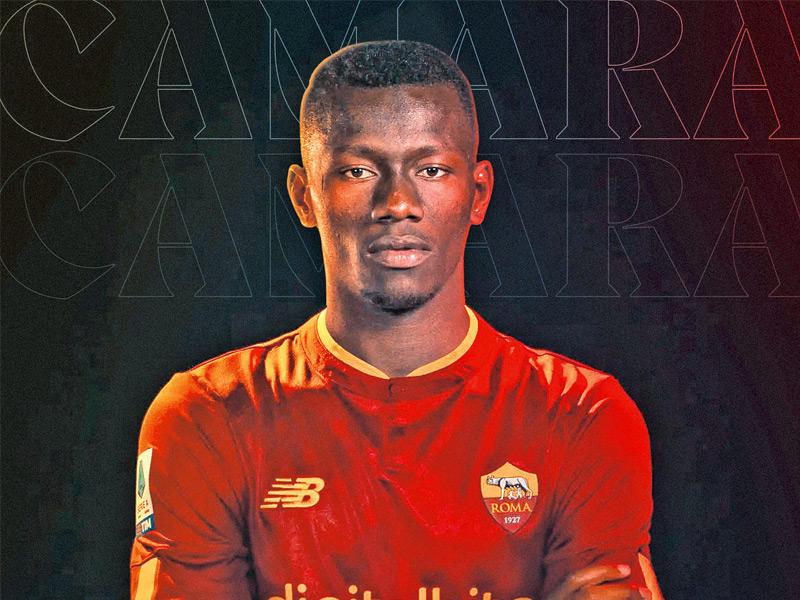 لاعب وسط أولمبياكوس اليوناني  مادي كامارا