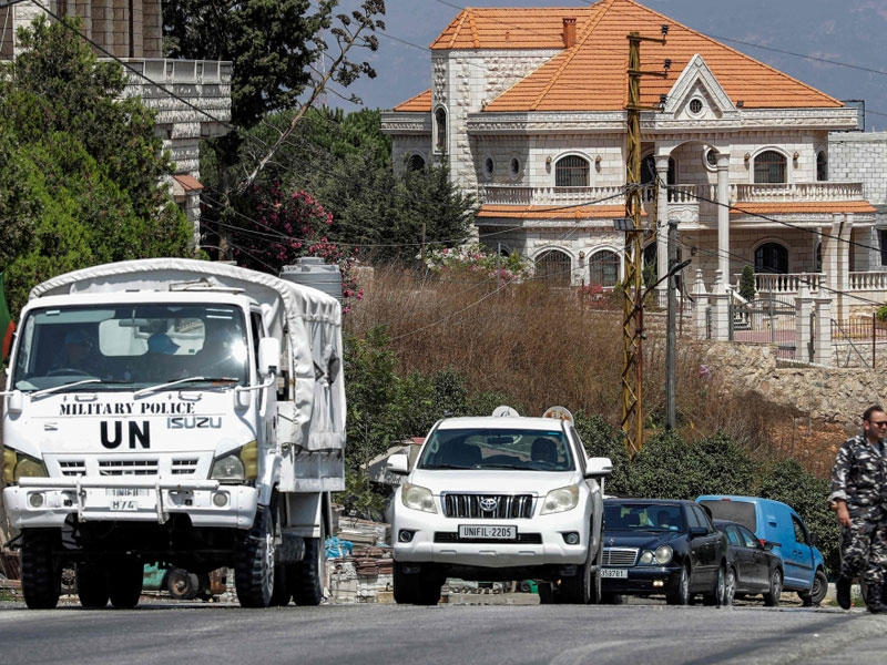دورية لليونيفيل في بلدة العديسة الحدودية جنوب لبنان (أ ف ب)