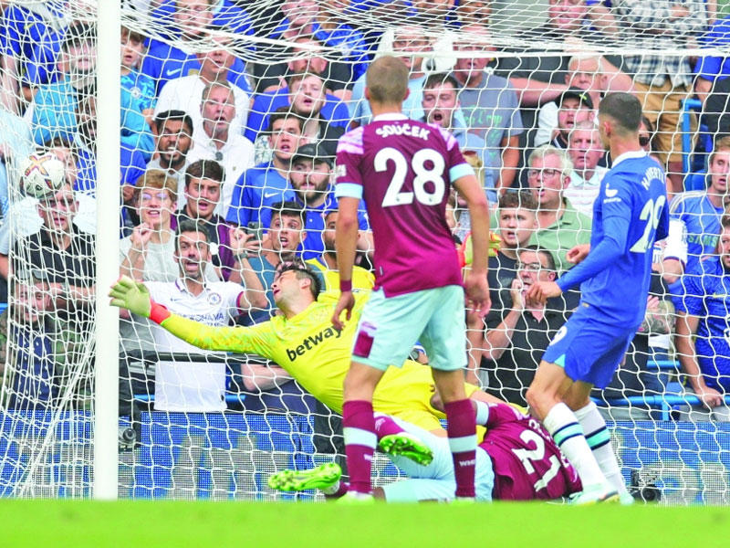 هافيرتز نجم تشلسي يسجل هدفه في مرمى وست هام  