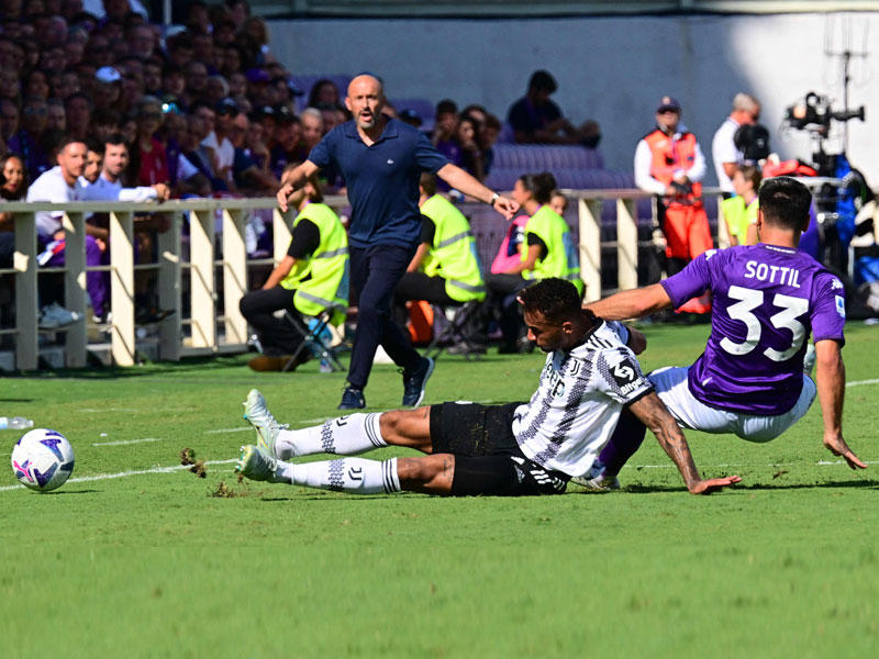 جانب من مباراة يوفنتوس وفيورنتينا