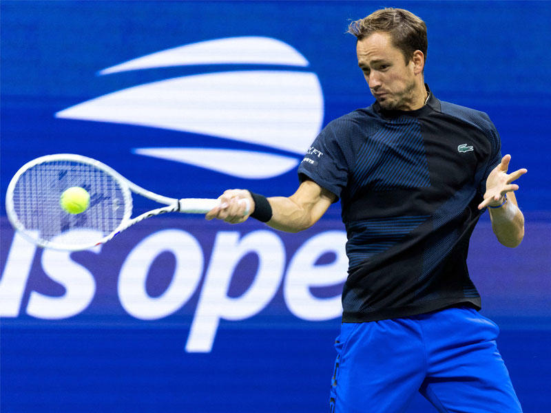 الروسي دانييل مدفيديف