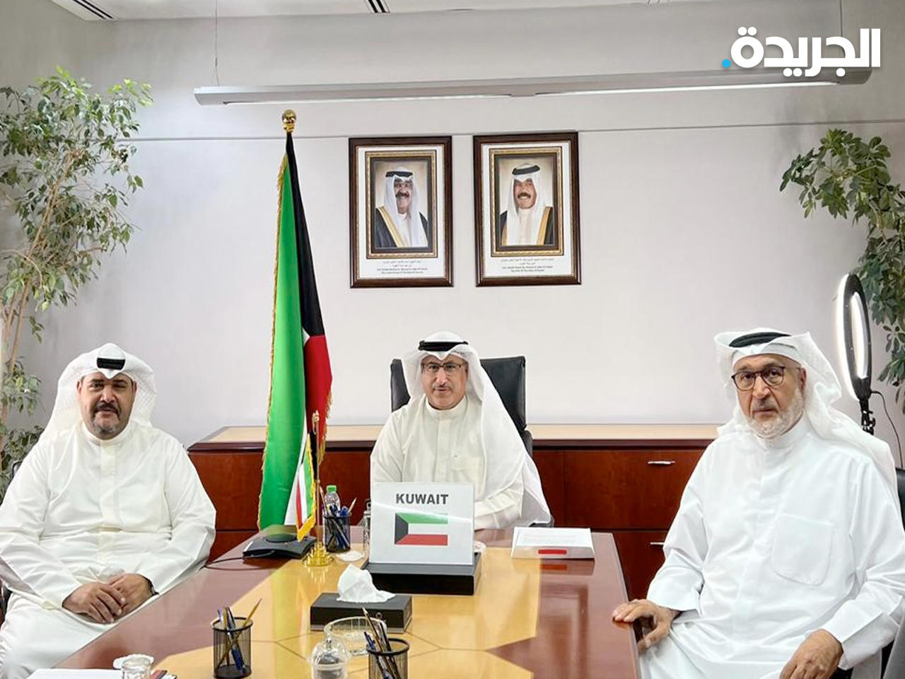 وزير النفط خلال الاجتماع