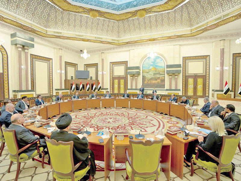 مقعد التيار الصدري خالياً خلال الجلسة الثانية للحوار في بغداد أمس