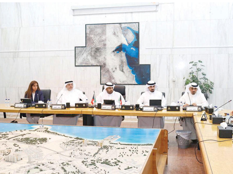 جانب من اجتماع لجنة محافظة العاصمة