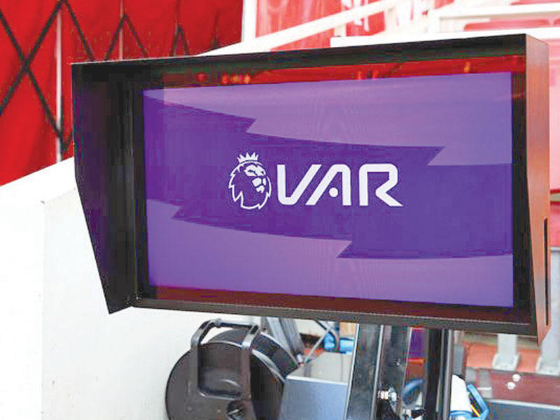 استفهامات بشأن تقنية الفار