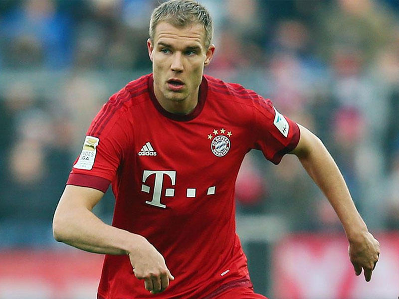  المدافع السابق لفريق بايرن ميونيخ والمنتخب الألماني لكرة القدم هولجر بادشتوبر