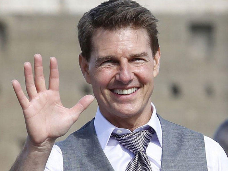 النجم توم كروز  