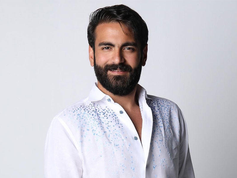 الفنان عبدالله عبدالرضا