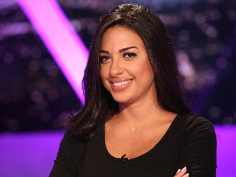  الفنانة إلهام وجدي 