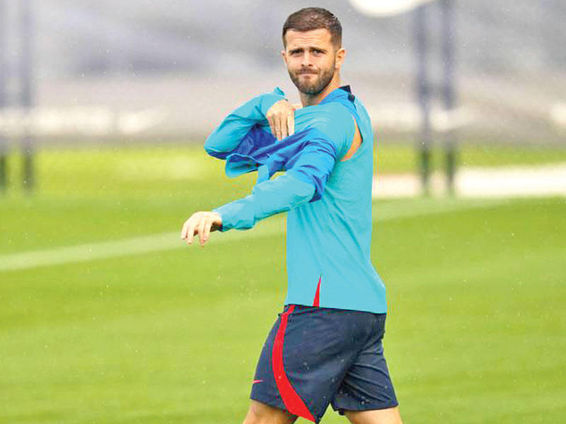 اللاعب ميراليم بيانيتش