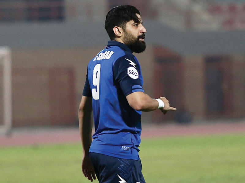 لاعب الكويت السابق عبدالهادي خميس