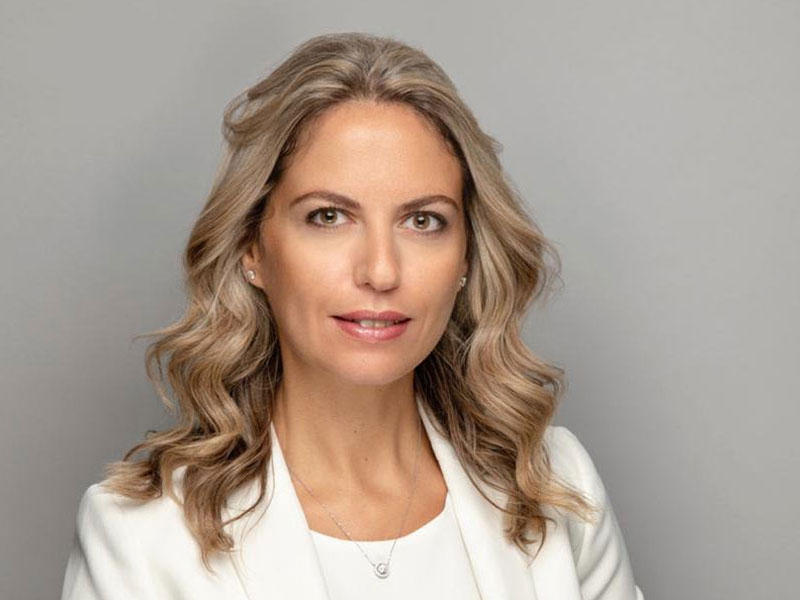  نائبة رئيس أولى في شركة الهلال للمشاريع غادة عبدالقادر