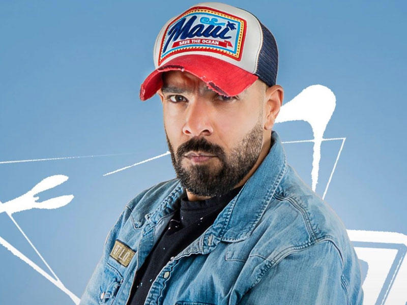 المؤلف عثمان الشطي