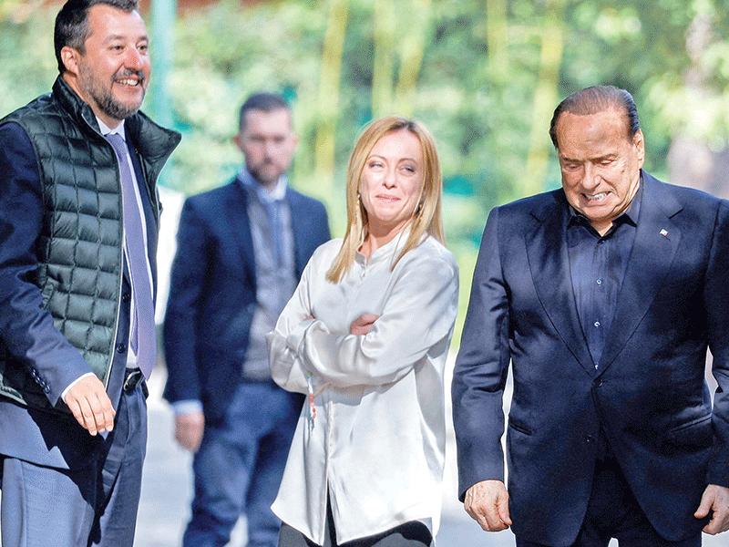 رئيس الوزراء الإيطالي السابق وزعيم حزب فورزا إيطاليا سيلفيو برلسكوني 