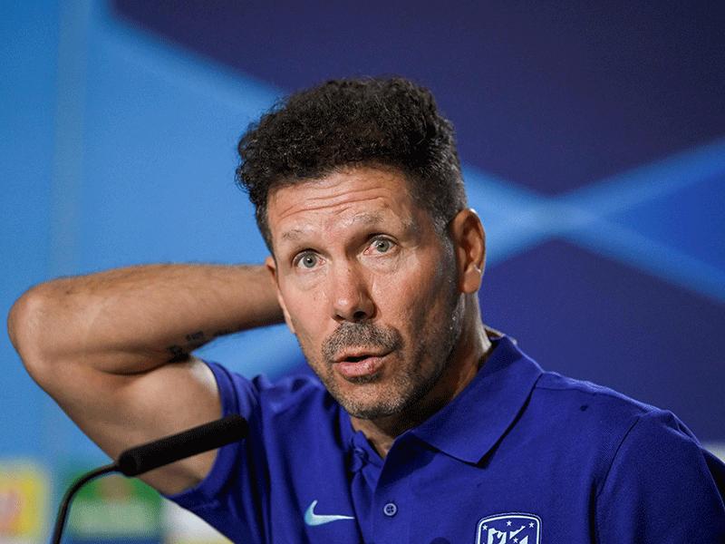 المدير الفني لأتلتيكو مدريد دييغو سيميوني 