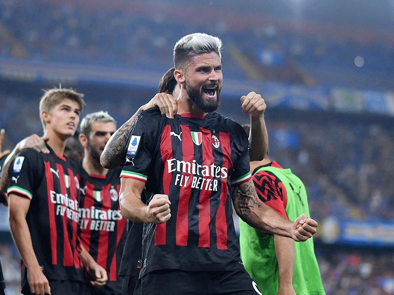 جيرو نجم ميلان يحتفل بهدفه