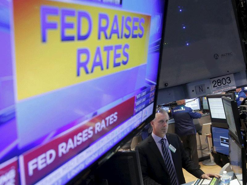 البنوك المركزية الرئيسية عازمة على رفع قوي للفائدة 