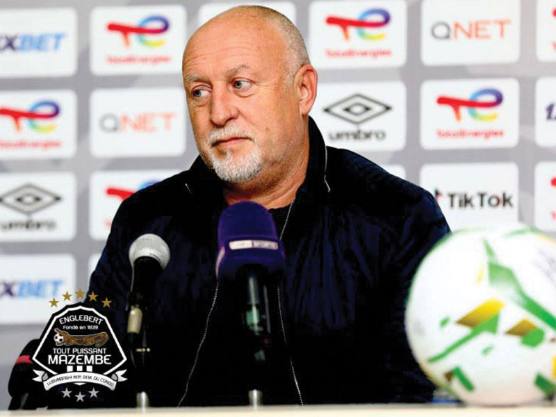  مدرب مازيمبي الكونغولي فرانك دوماس