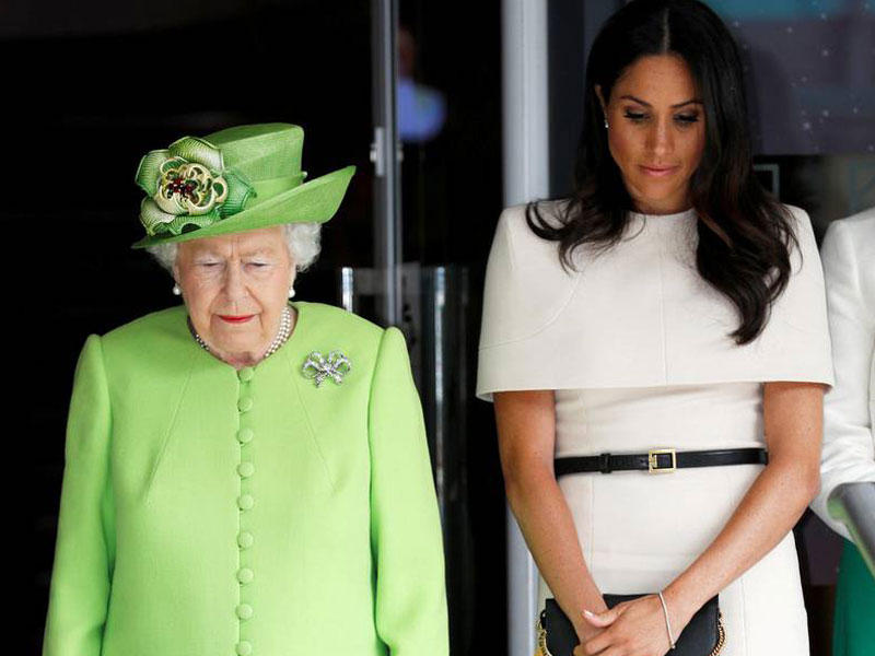 النجمة ميغان ماركل والملكة إليزابيث