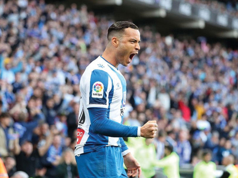  المهاجم الإسباني راؤول دي توماس