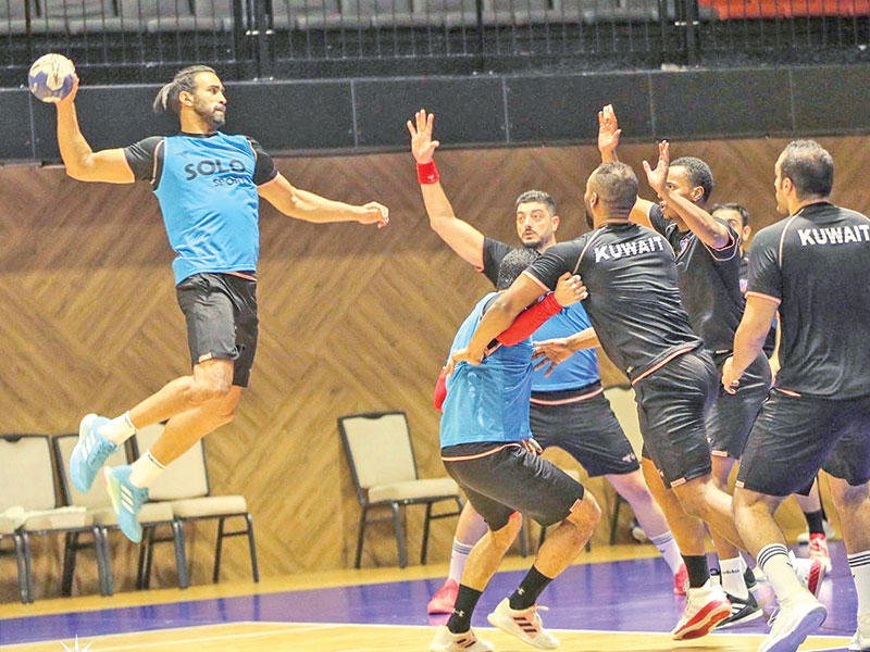 جانب من تدريبات الكويت في المعسكر البوسني