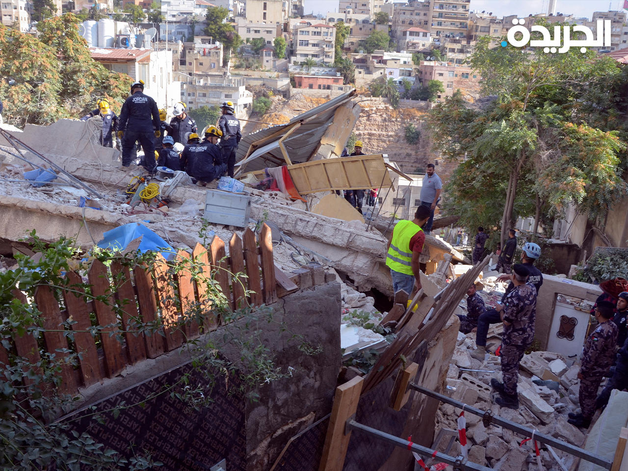 فرق الإنقاذ تواصل أعمالها