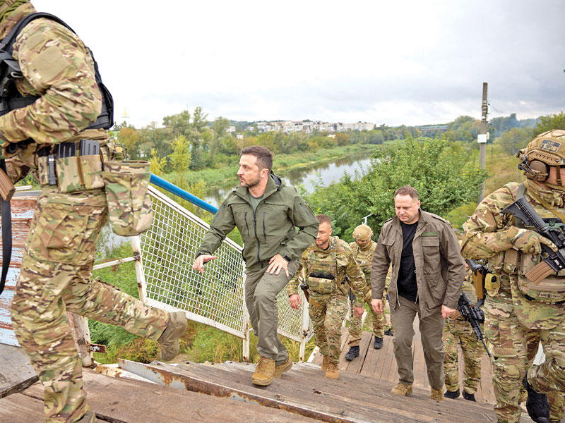  الرئيس الأوكراني فولوديمير زيلينسكي