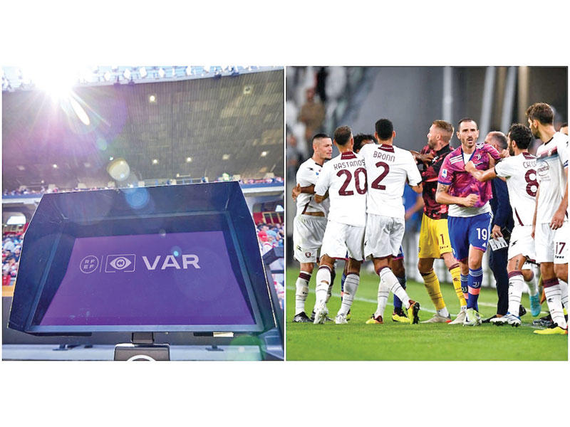 صراع بين اللاعبين