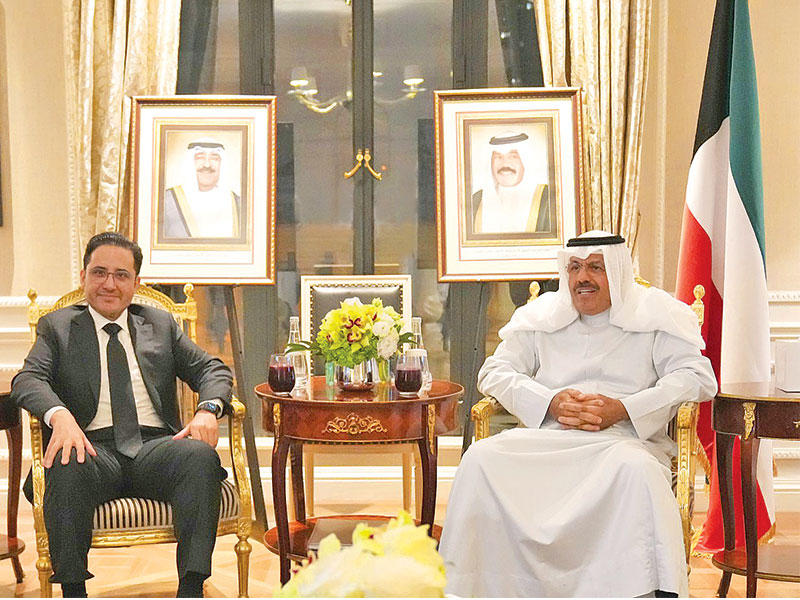 ممثل الأمير لدى وصوله إلى نيويورك وفي استقباله الناصر أمس