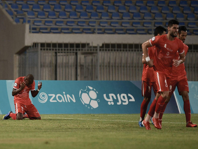 لويس فرناندو يحتفل بهدفه في شباك السالمية