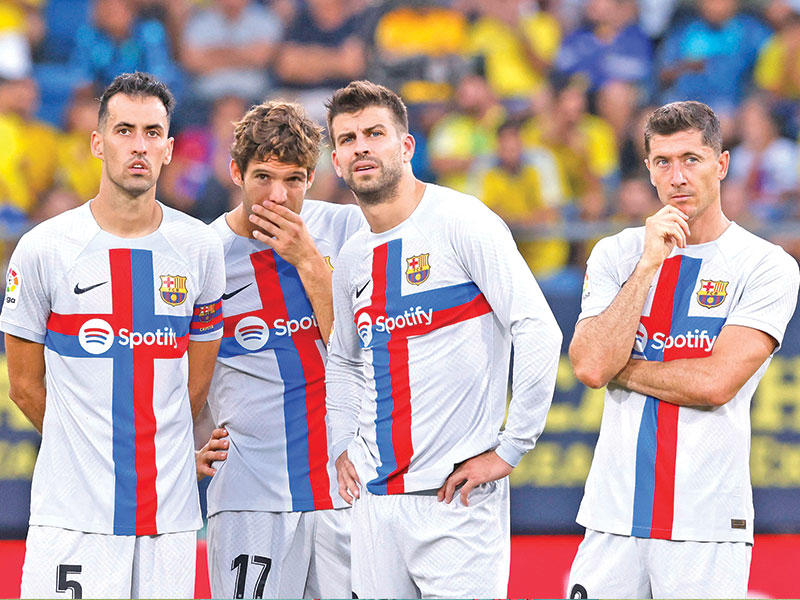 لاعبو برشلونة خلال مباراة سابقة