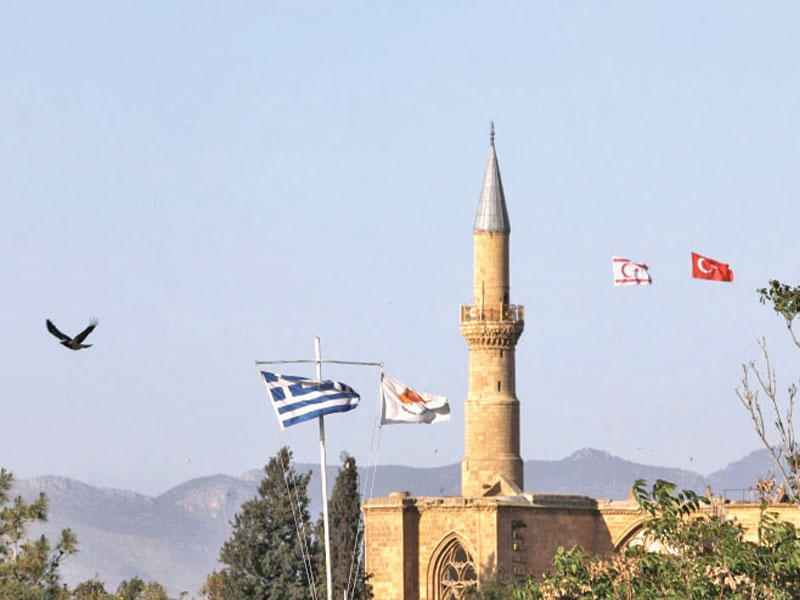 قبرص ترحب برفع واشنطن حظر تسليحها