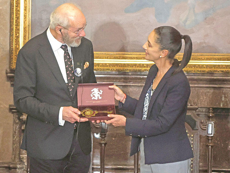 مكسيكية تحظى بفرصة للفوز بمنصب الرئيس