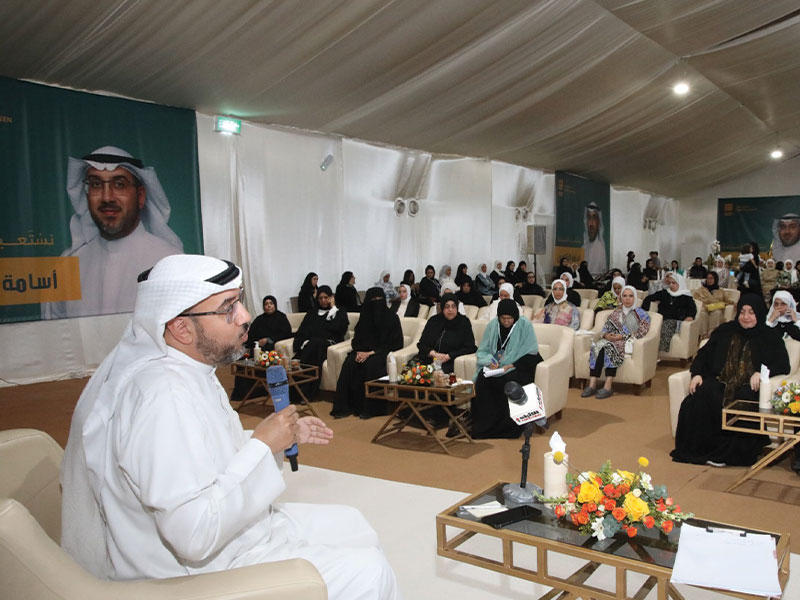 مرشح الدائرة الأولى، النائب السابق أسامة الشاهين متحدثاً في ندوته الانتخابية