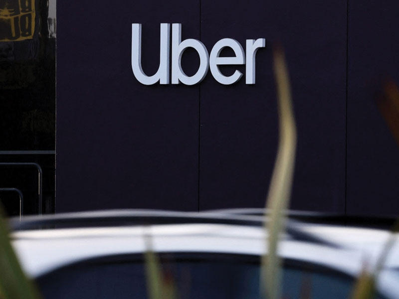 قراصنة يخترقون أنظمة «أوبر»