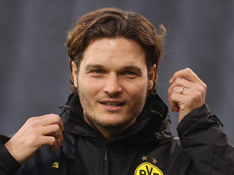  المدير الفني لبوروسيا دورتموند إدين تيرزيتش