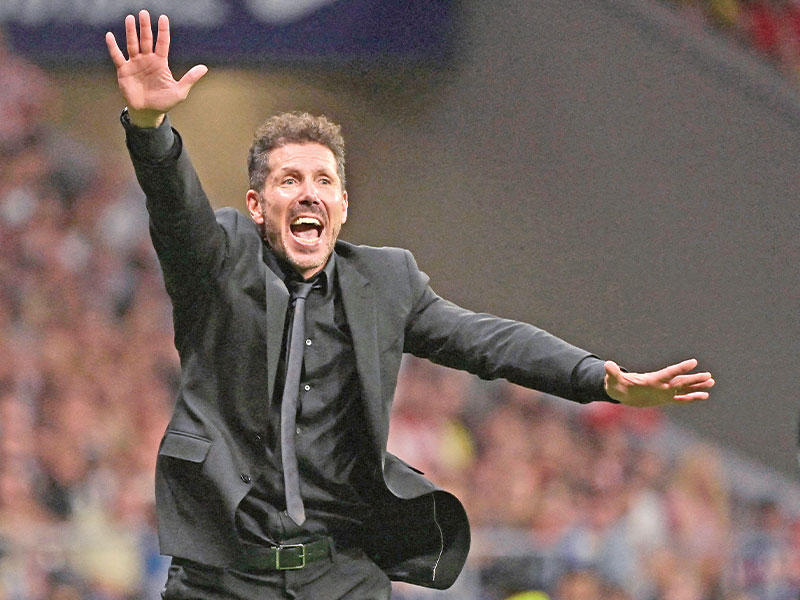  المدير الفني لأتلتيكو مدريد دييغو سيميوني