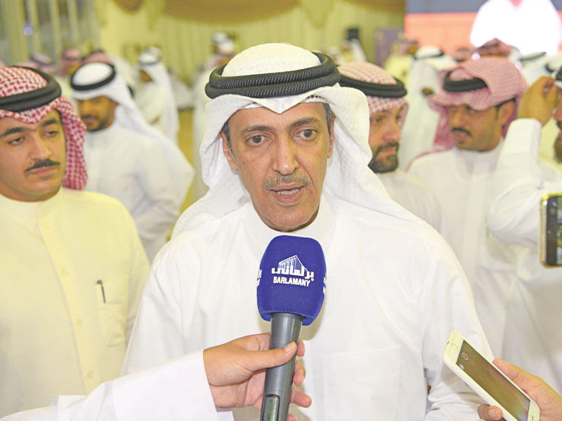 المونس خلال افتتاح مقره