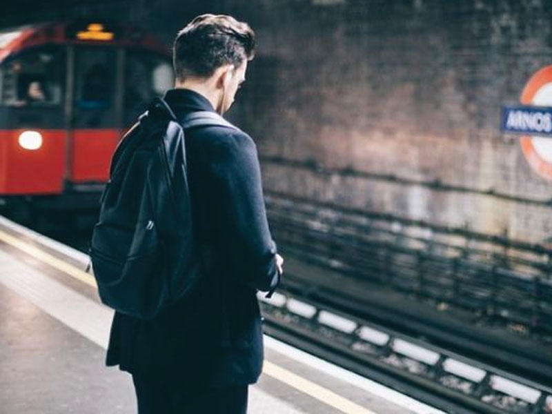 ذهب للشرطة لاسترداد مخدراته!