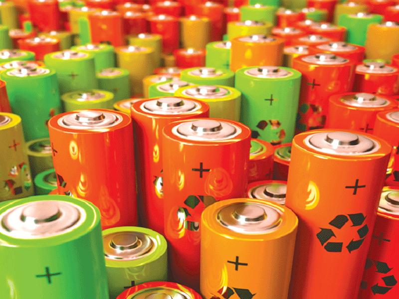 أيرلندية تبتلع 50 بطارية لإيذاء نفسها