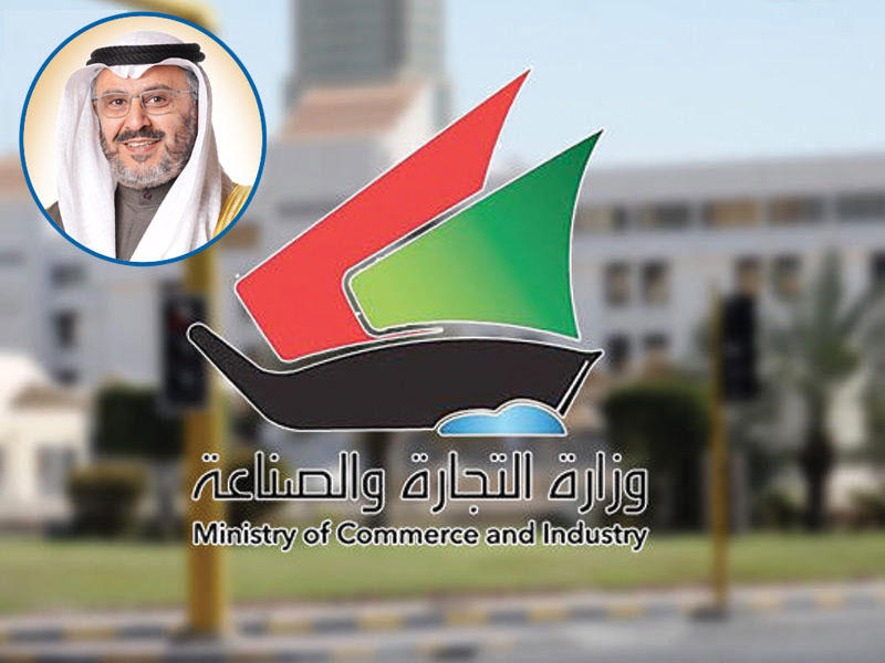 وزير التجارة والصناعة وزير الشؤون الاجتماعية والتنمية المجتمعية فهد الشريعان